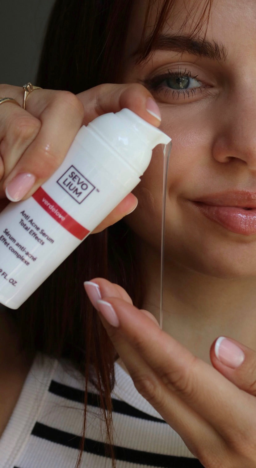Konsystencja serum przeciwtrądzikowego Sevolium